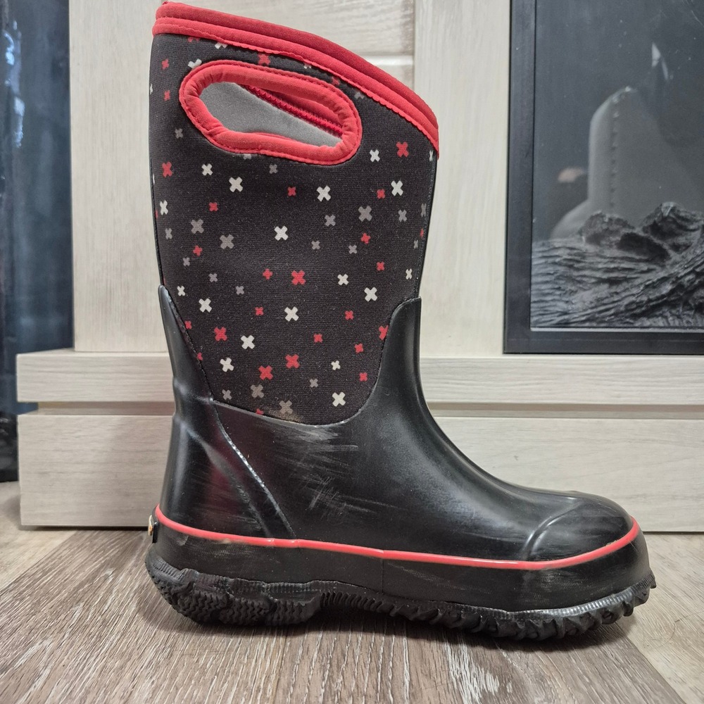 Bogs Kids Classic Plus Waterproof Boots Black Red Cross Print Pull On Size 1